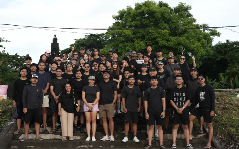 Beach Clean Up di Pantai Padang Galak