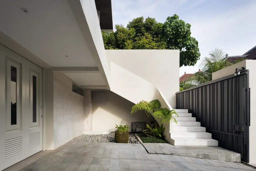 AL House - 9