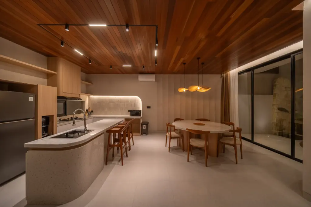 Umber Villa - 11